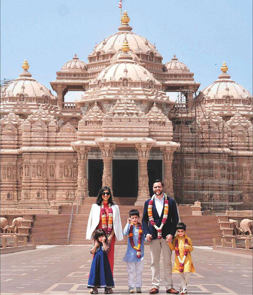 Vance arrives as Trump's trade war hangs over visit