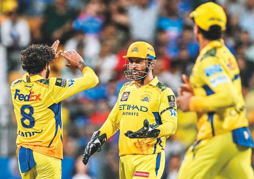 Dhoni plans ahead as CSK stare at early exit in IPL