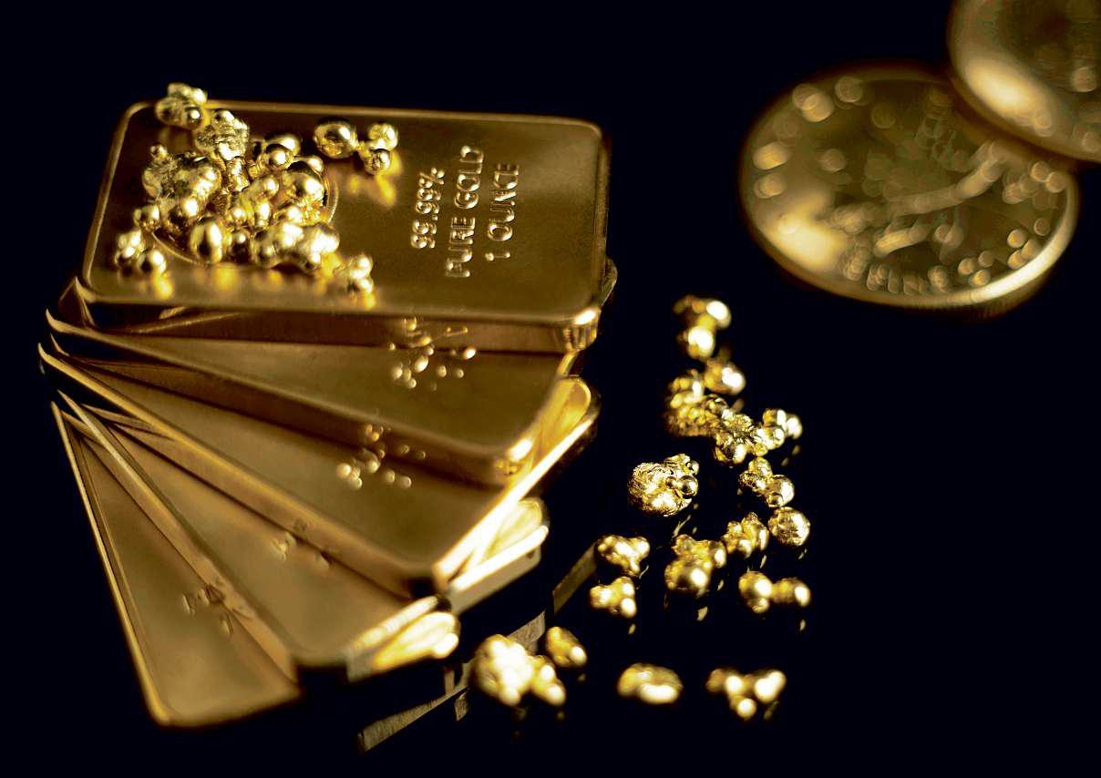YOUNG, SMART AND INVESTING IN GOLD