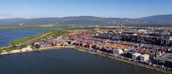 Special economic zones boost trade ties