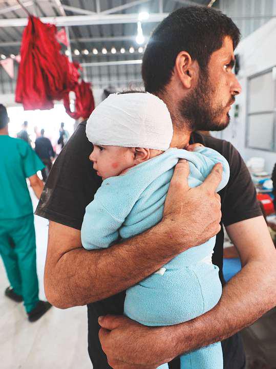 2 million people 'starving' in Gaza Strip