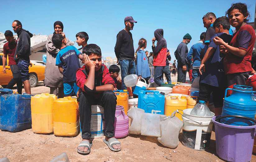 Relentless Israeli strikes kill 85 as only minimal aid trickles in