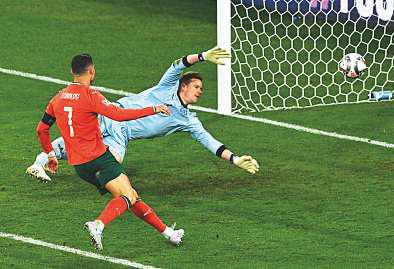 Ronaldo defies age to take Portugal into final
