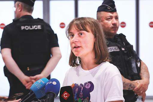 Thunberg accuses Israel of kidnap after aid boat intercepted