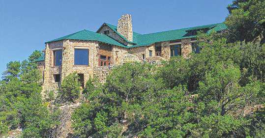 Wildfire destroys Grand Canyon lodge, other structures