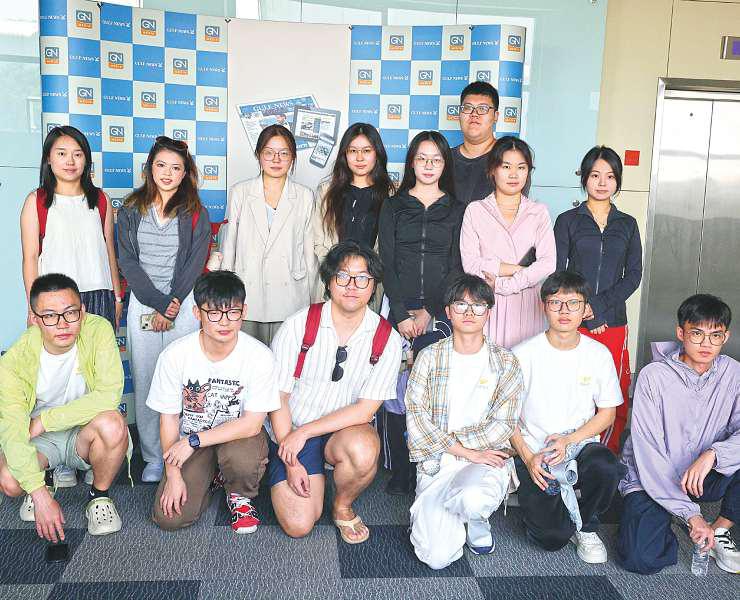 Shenzhen University students witness Gulf News in action