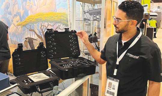VR falconry, high-tech hunting on show
