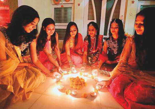 Indian schools to have five-day Diwali break