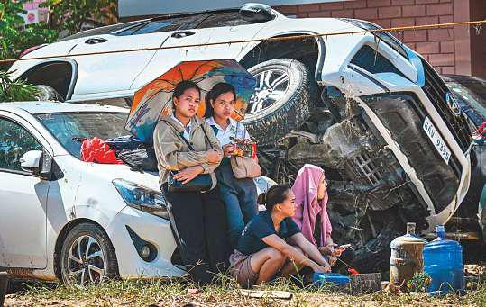 Vietnam evacuates thousands from coast