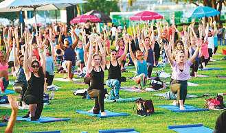 Zabeel park to host biggest free yoga session