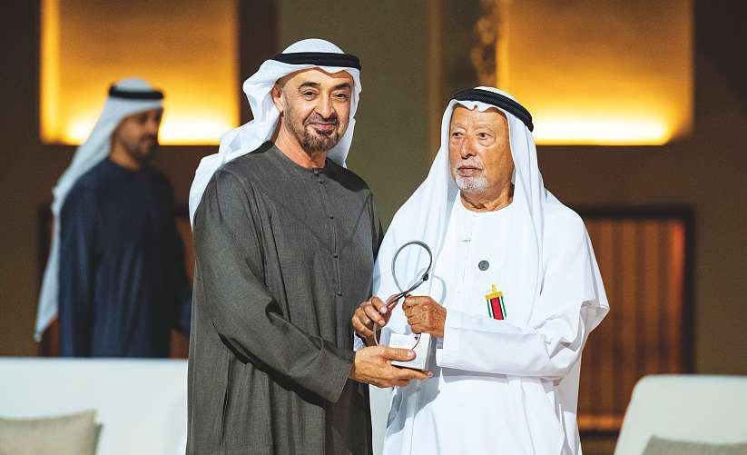 President honours Abu Dhabi Award winners