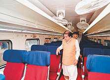 Shalimar Express eases Lahore-Karachi travel