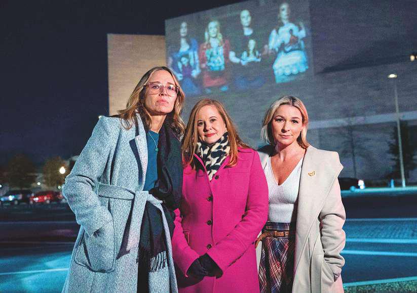 US House expected to approve resolution on Epstein files