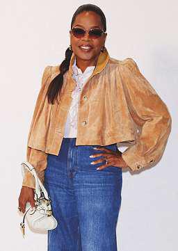 Couldn't see: Oprah defends ramp walk