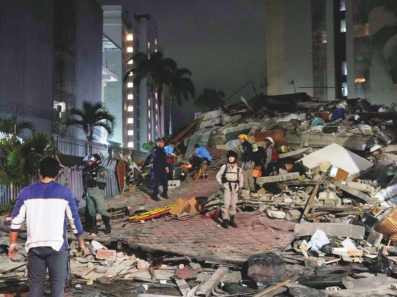 ‘EVERYTHING COLLAPSED’ VENEZUELA HIT BY STRONGEST QUAKE IN OVER A CENTURY