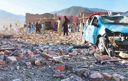 Pakistan kills 29 militants, summons Afghan diplomat