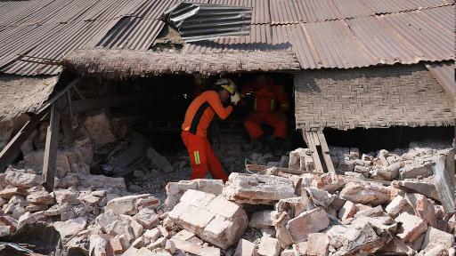 Myanmar earthquake: Deaths exceed 2,700; survivors still being found