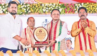 CM Majhi rolls out 340 projects worth Rs 1,155 crore in Keonjhar