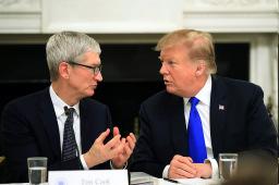 Trump threatens 25% tariff on Apple if iPhones are not manufactured in the US