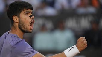 Alcaraz makes winning start to French Open title defence