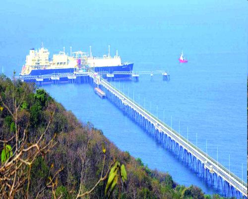 GAIL operates Dabhol LNG terminal in monsoon for the first time