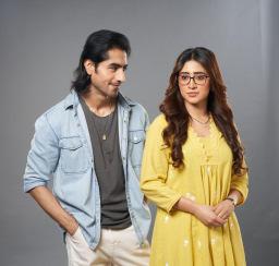 Shivangi Praises Co-star Harshad's Impeccable Energy and Talent