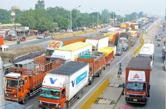 Commercial vehicle drivers in Odisha launch state-wide protest, affects transport services
