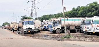 Odisha Drivers' Mahasangha strike hits oil, LPG transport in Paradip