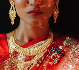RBI issues revised rules for agriculture, small business loans against gold, silver