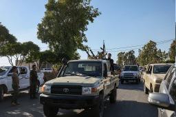 Syrian government forces to enter majority Druze city of Sweida in an effort to end deadly clashes