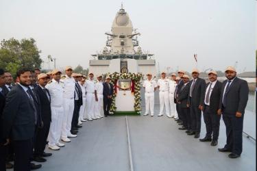 Indian Navy gets Taragiri Ship capable of carrying Brahmos Missile