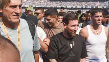 Disappointed Fans Vandalise Salt Lake Stadium after Messi exits early
