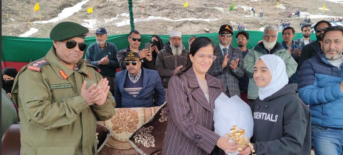 DC reviews functioning of Revenue Department in Poonch