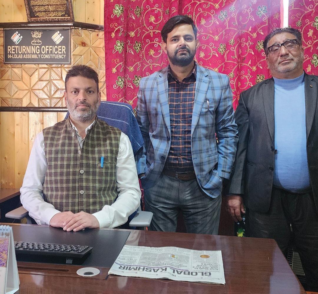 Mudassir Ahmad JKAS Takes Charge as SDM Lolab, Brings Fresh Perspective to Role