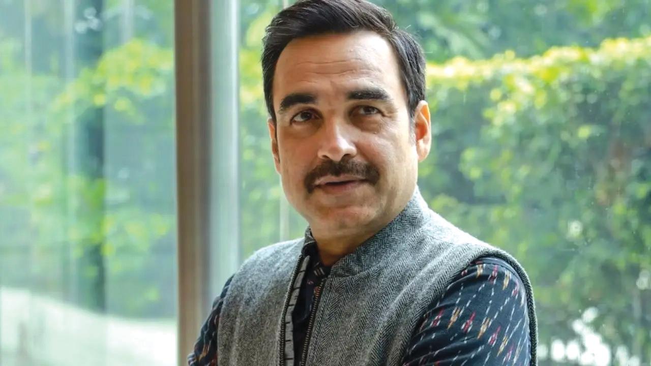 Did you know? Pankaj Tripathi shot shirtless at live location for a scene in Metro...In Dino with hidden cameras