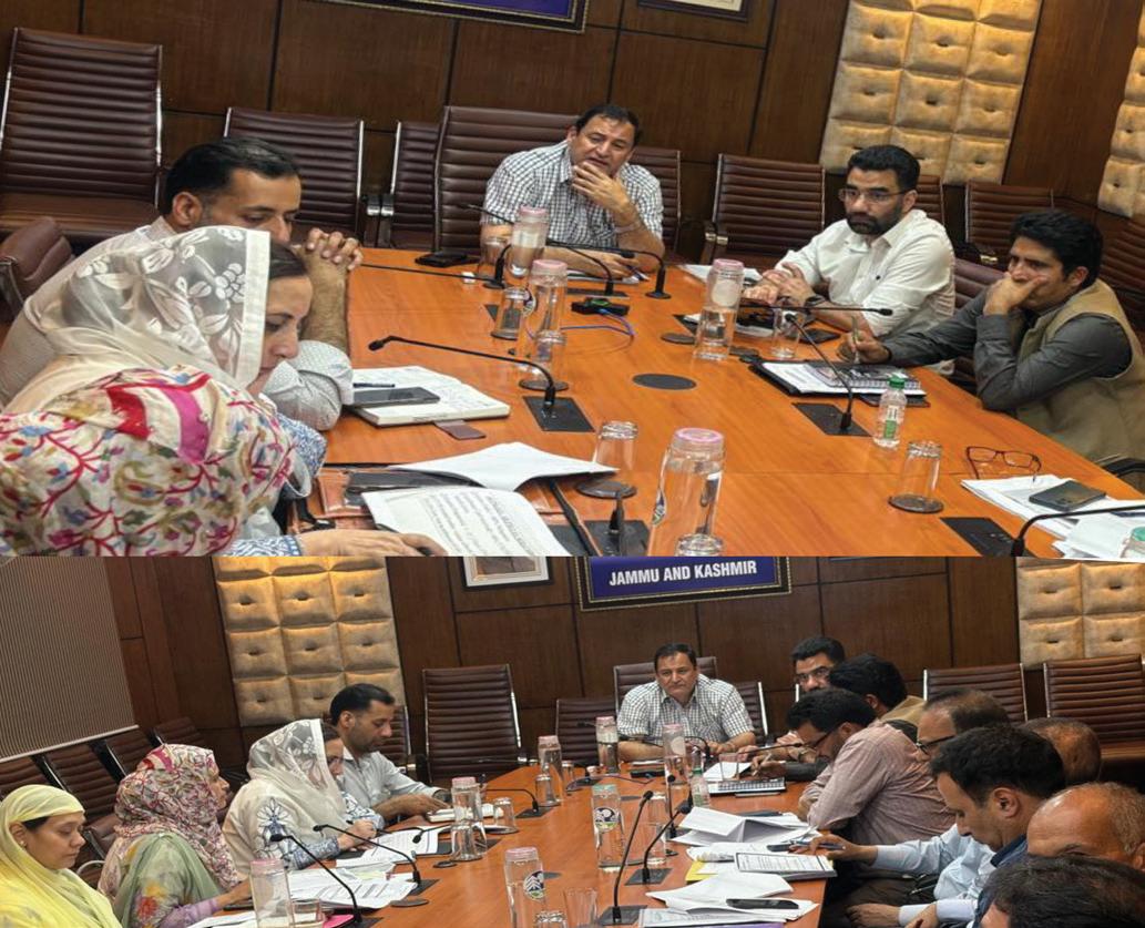Javid Dar reviews healthcare facilities in GMC Baramulla, Medical Blocks of Rafiabad, Sopore