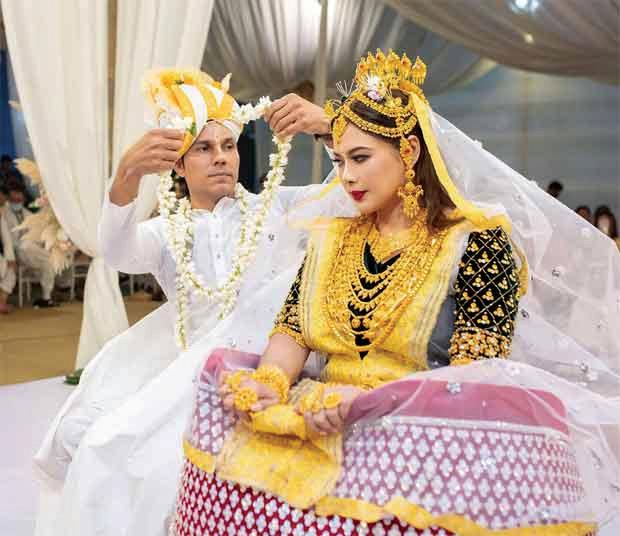 Randeep Hooda on wedding with Lin Laishram: 'We could hear hundreds of AK-47 firing