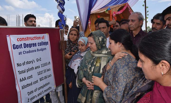 Sakeena Itoo lays foundation stone of main building, administrative block of GDC Chadoora