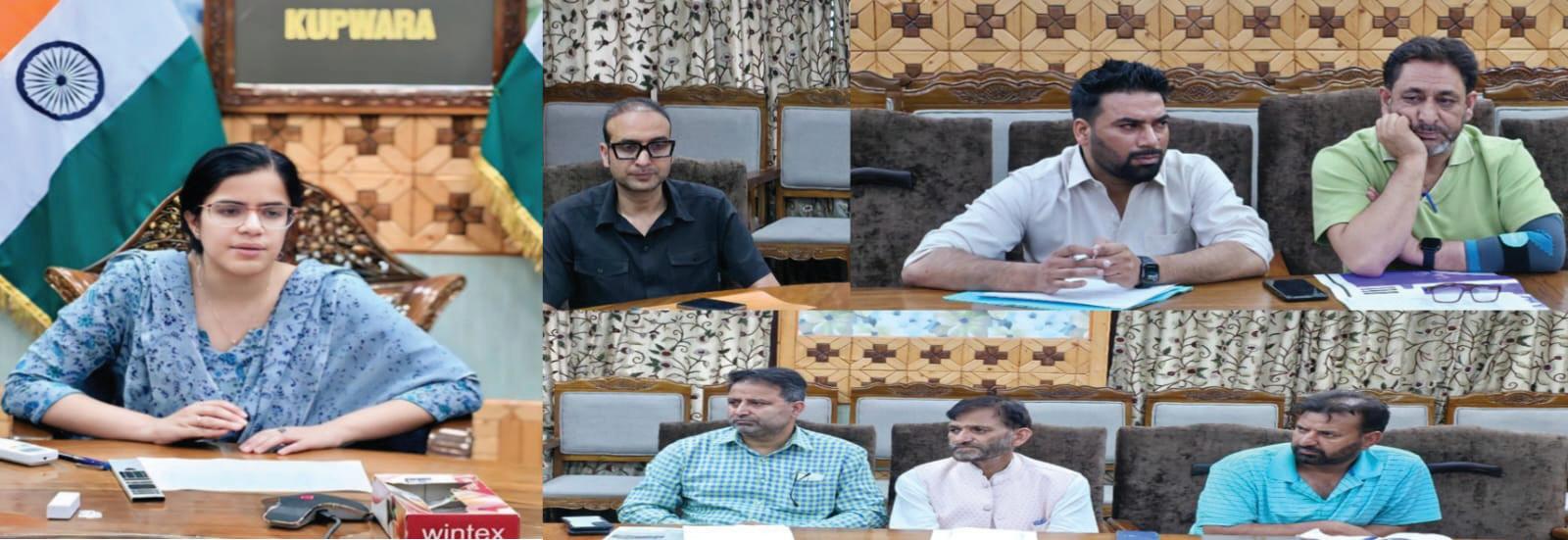 DEO Kupwara holds meeting with Political Parties on polling station rationalisation