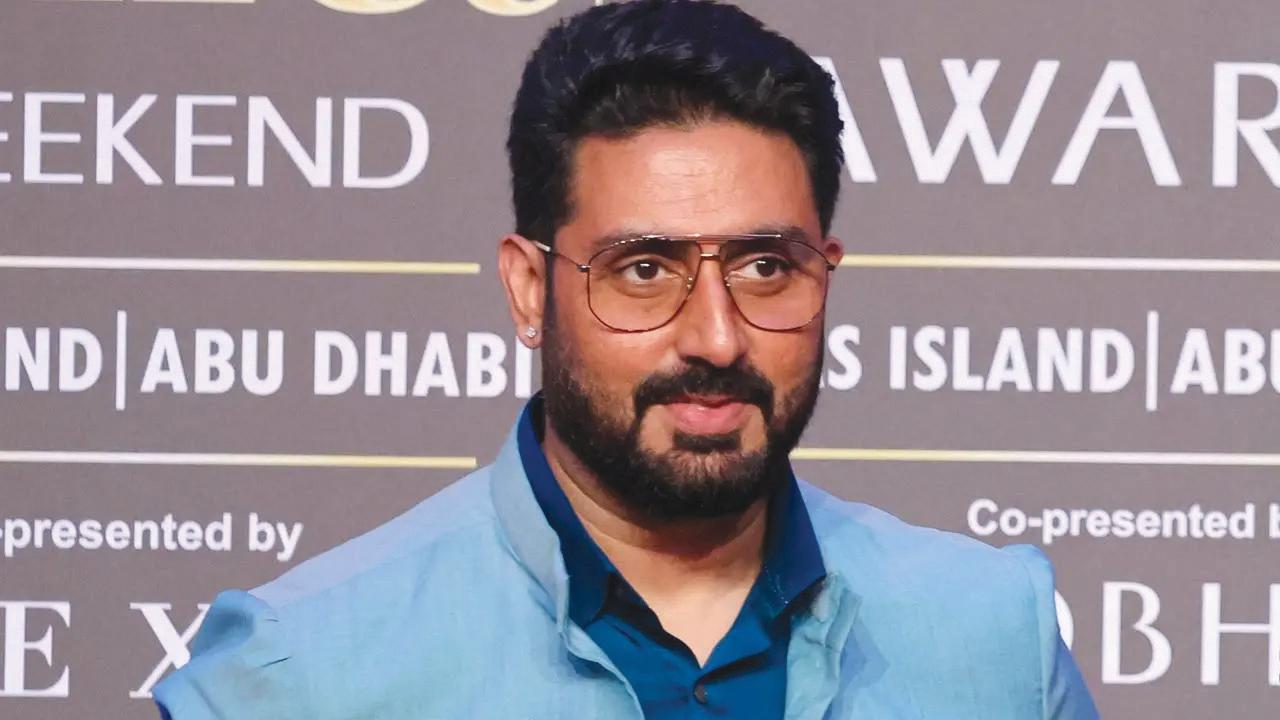 When Abhishek Bachchan revealed that he has to first text Amitabh Bachchan before calling him