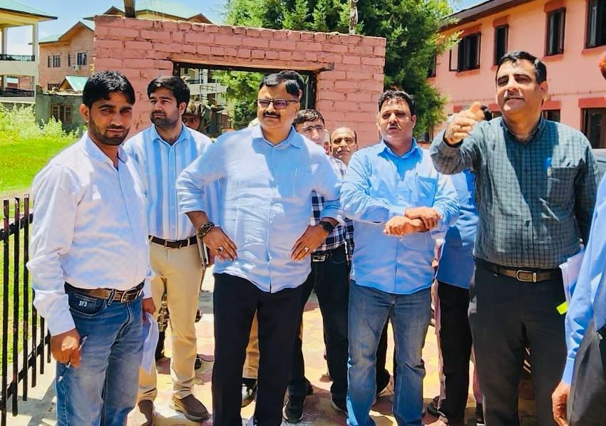 Rana asks for upgrades in Gujjar-Bakerwal Hostels; reviews facilities in hostels