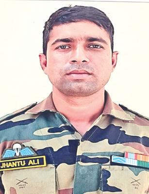 Soldier dies in Udhampur encounter, hunt on for trapped terrorists