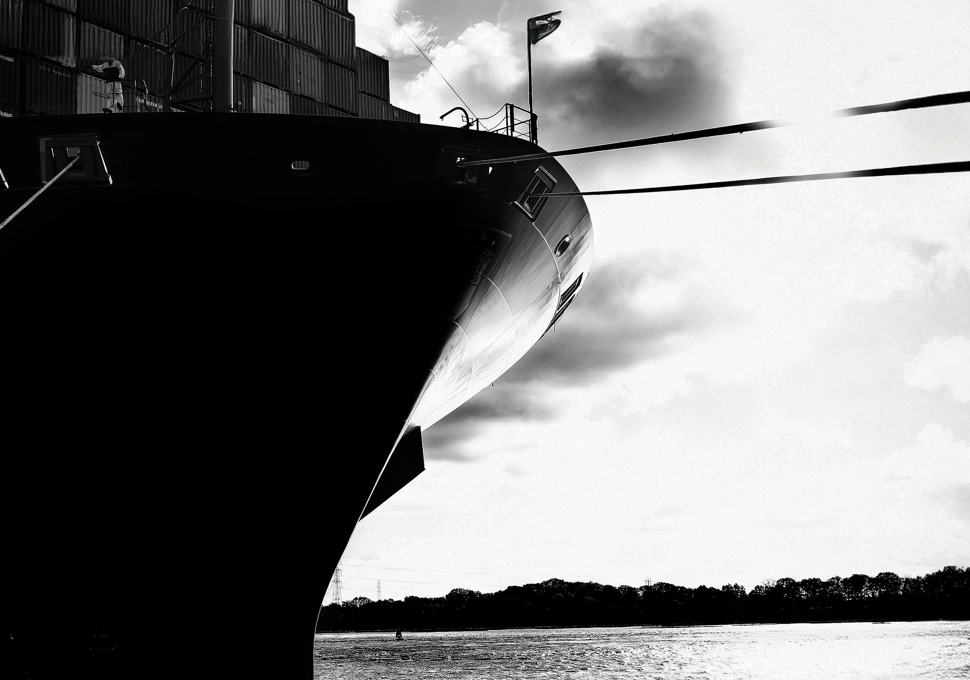 TIGHT SHIP