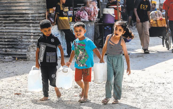 Israel preparing to relocate Palestinians