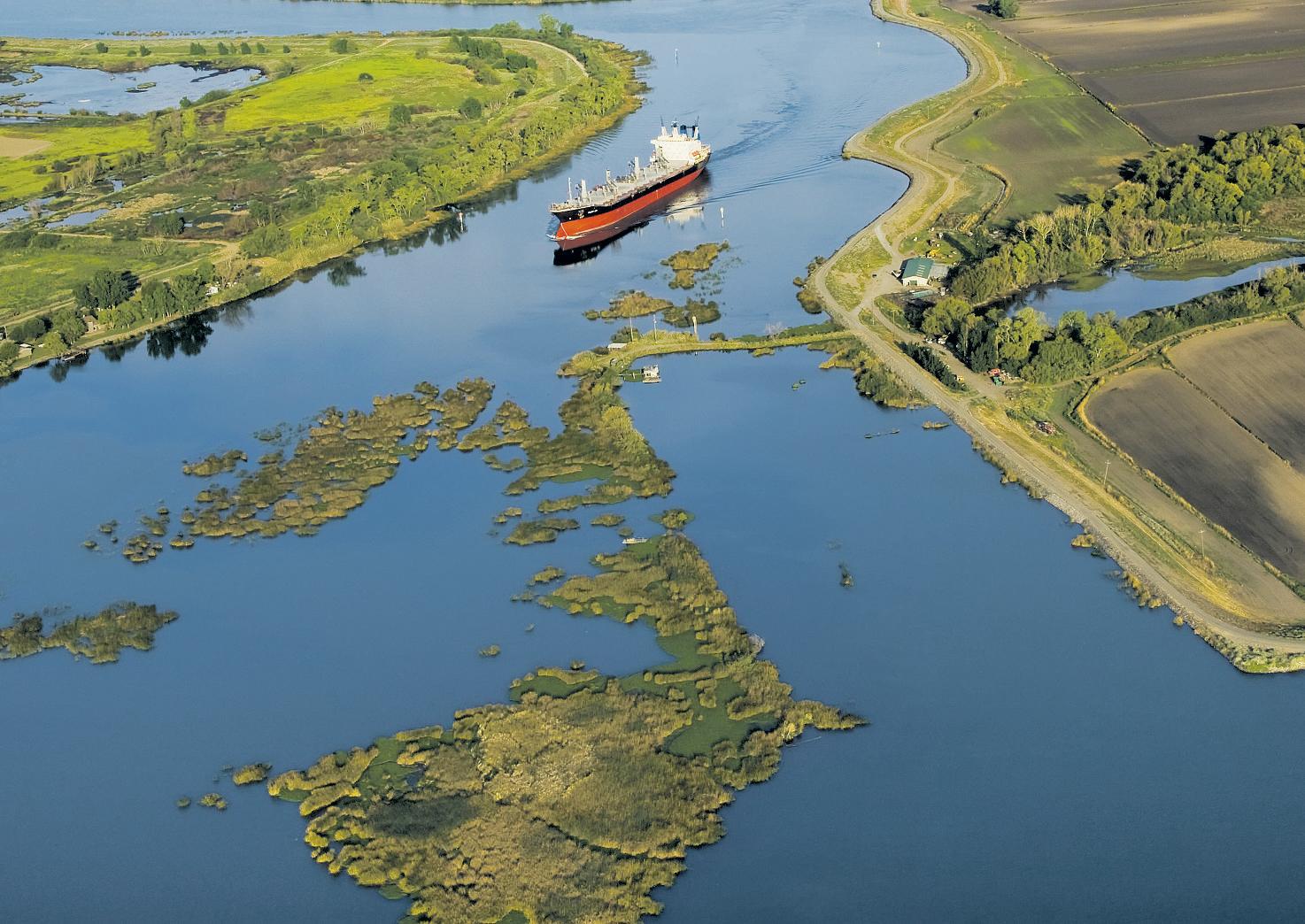 Governor's plan to give agencies more leeway in meeting water rules advances