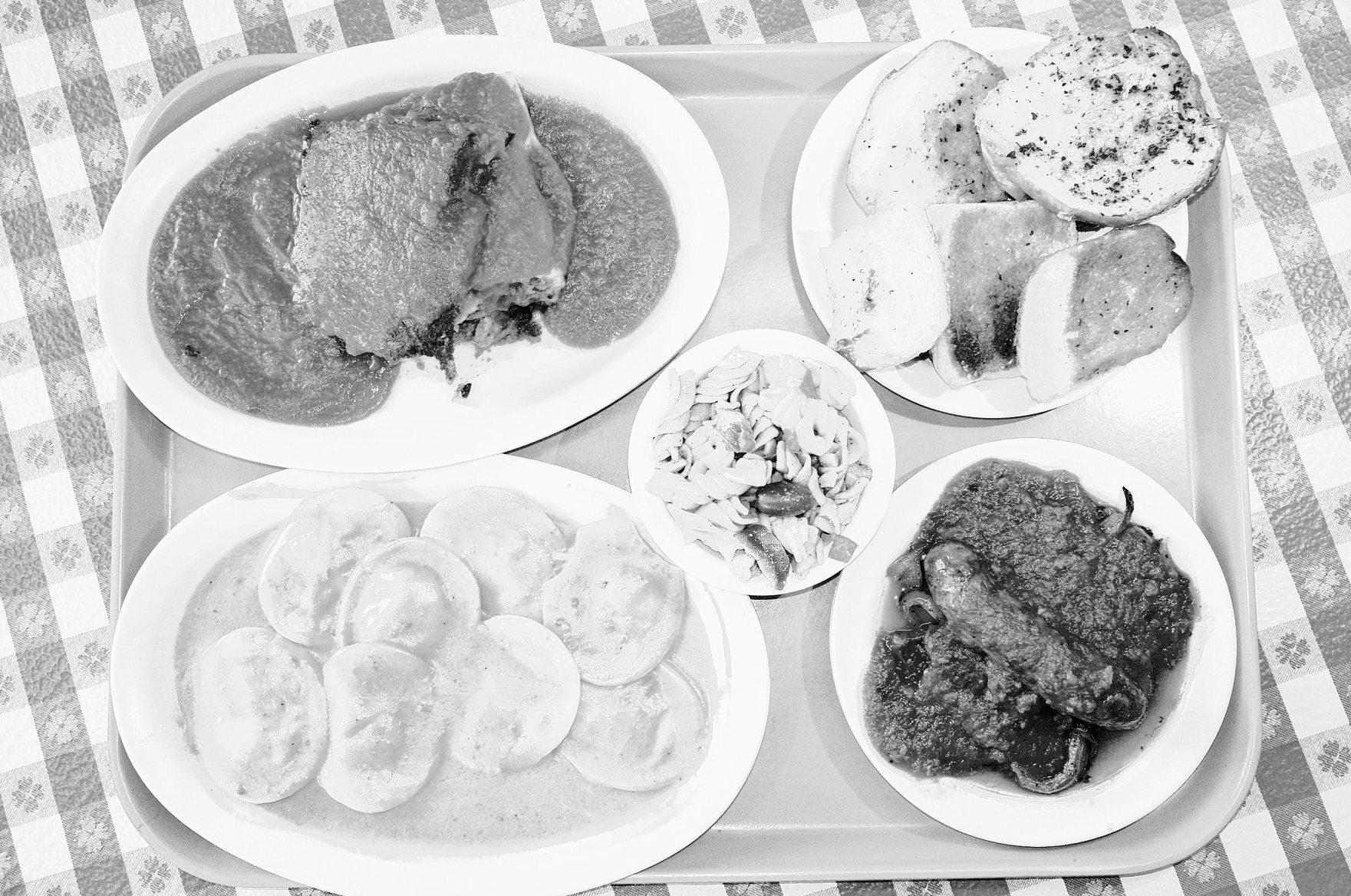 FOLLOW THE RED SAUCE TO BURBANK'S BEST ITALIAN DELI