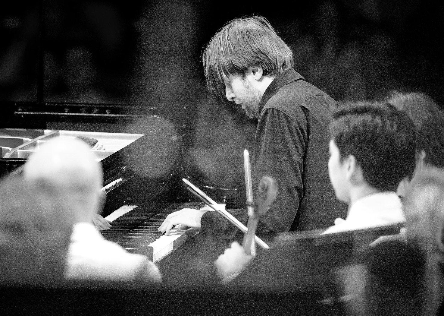 Tough acts to follow at the Bowl