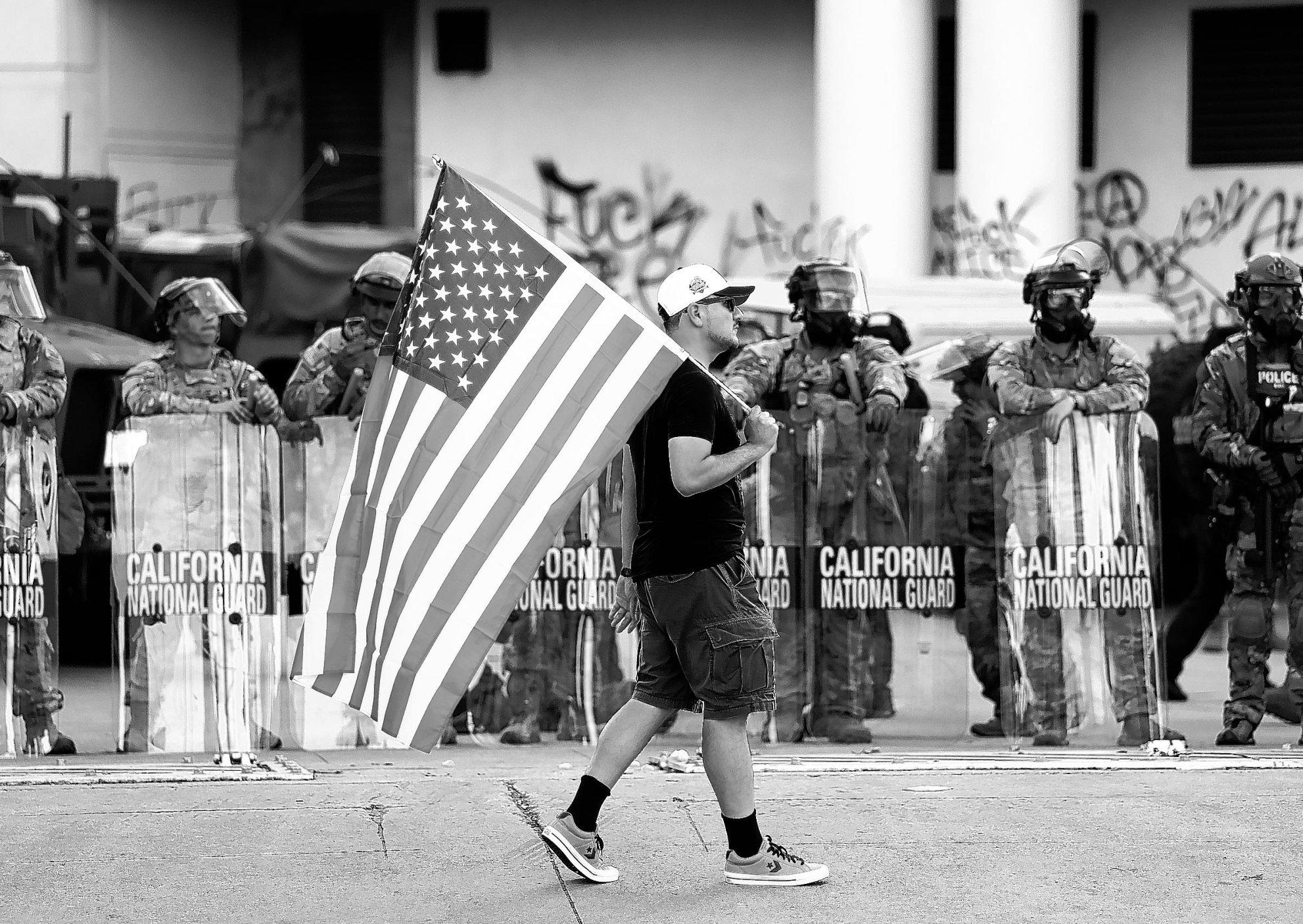 Judge rules that deploying troops to L.A. is illegal