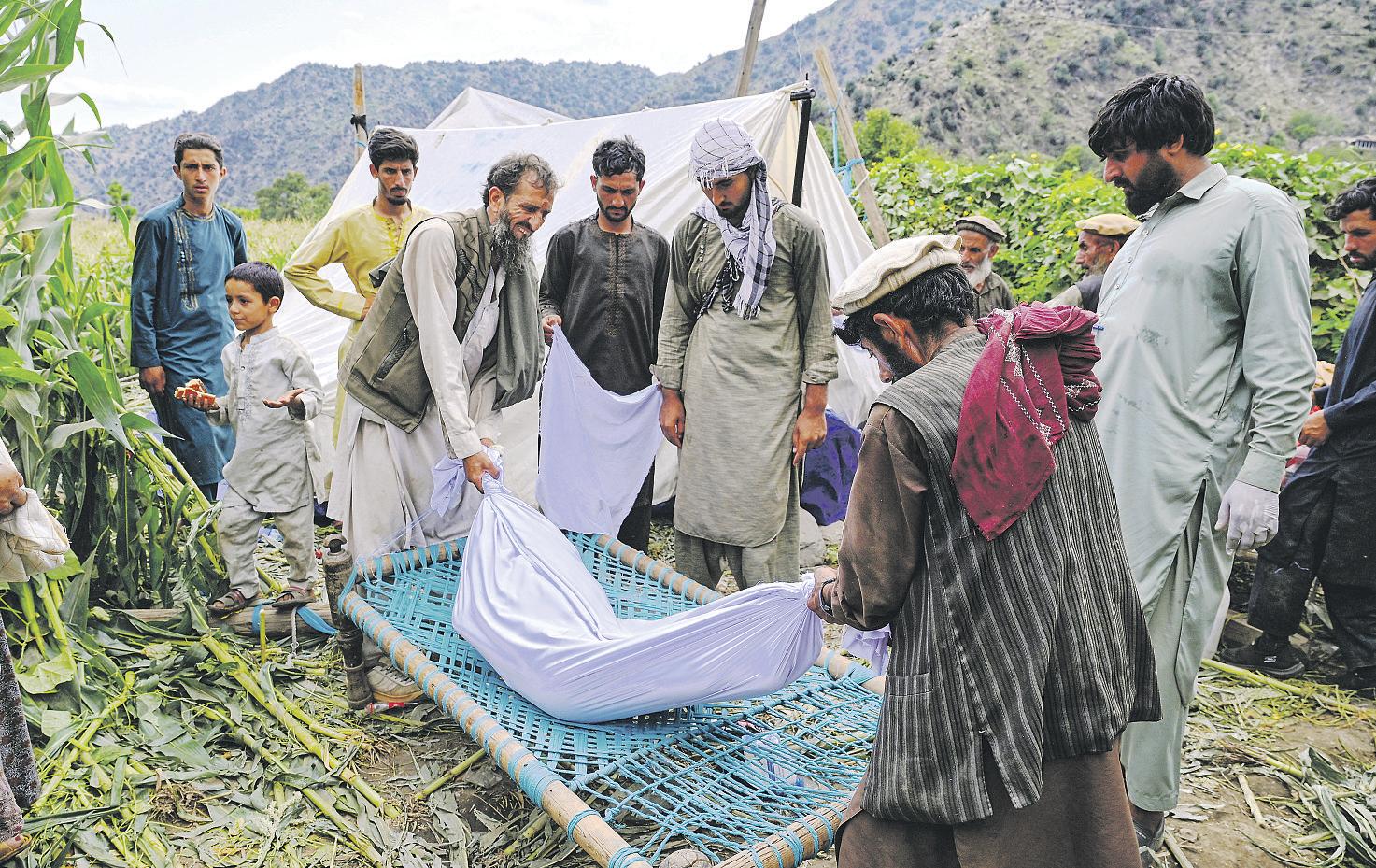 Aid agencies urge funds for Afghanistan after quake