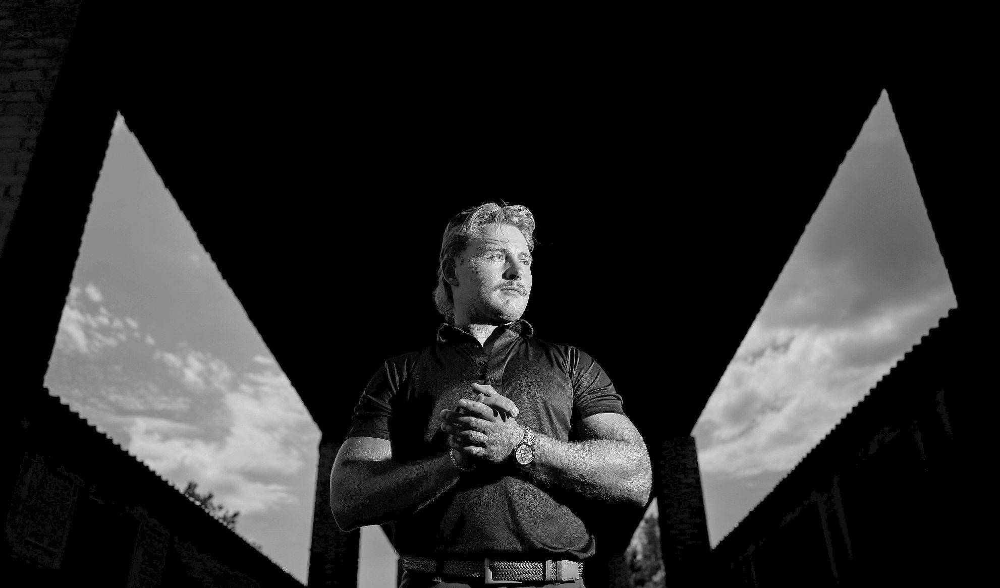 3 L.A. County deputies relieved of duty after man is beaten at bar